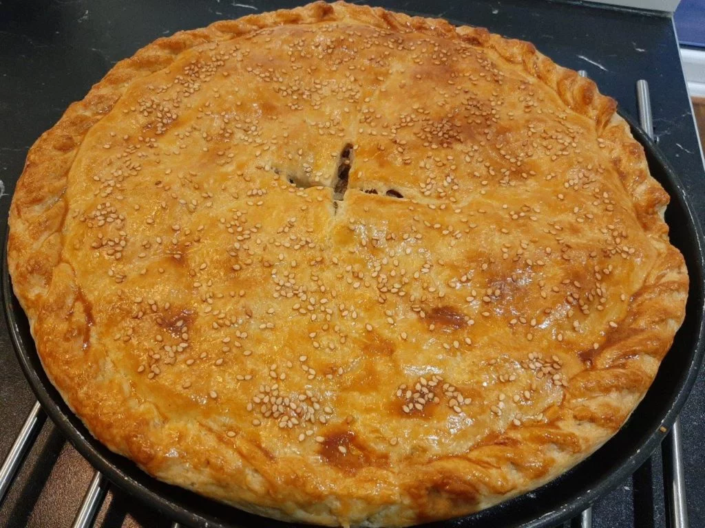 Go‘shtli pirog tayyor