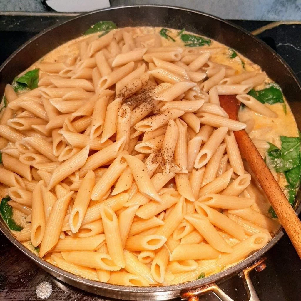 Qaymoqli pasta