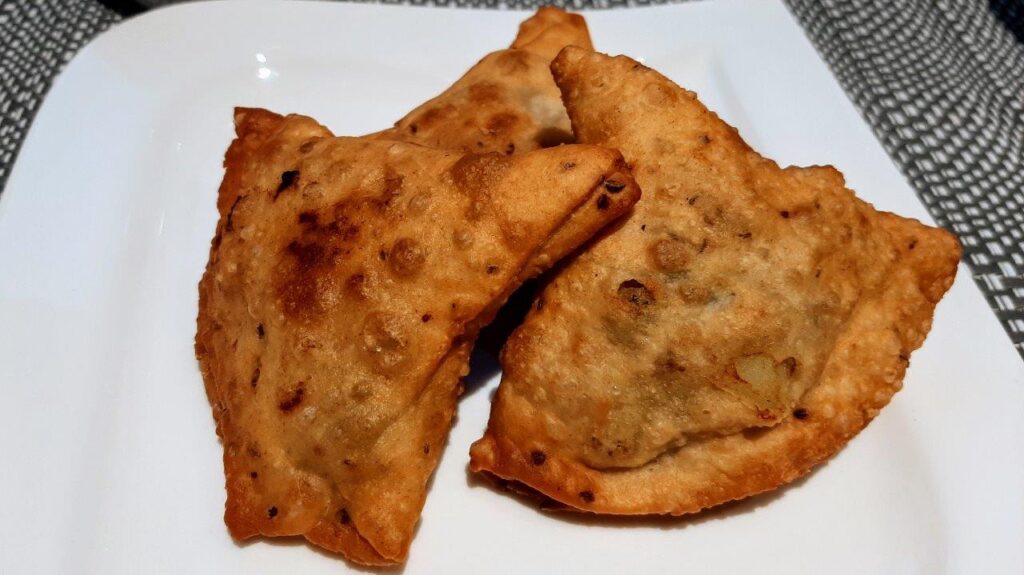 Hindcha Samosa tayyor