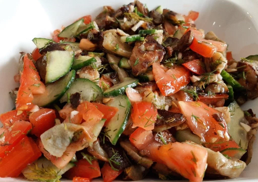 baqlajonli salat tayyor