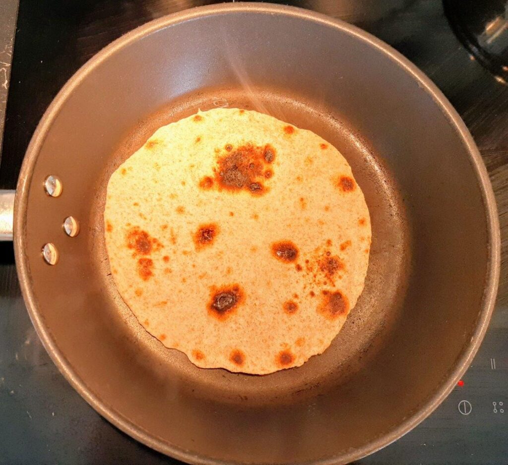 Hindcha non chapati pishirish protsessi