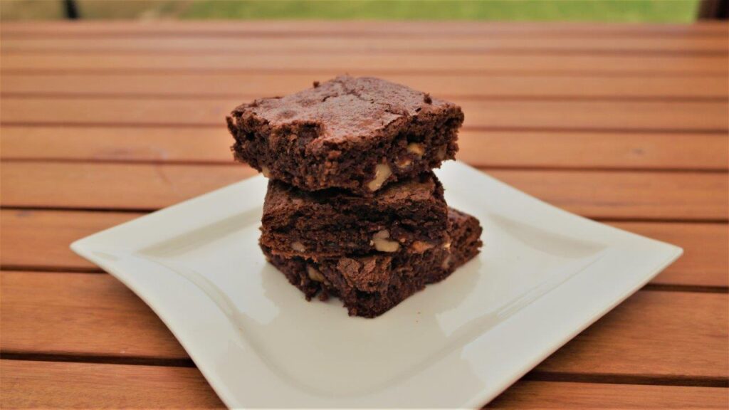 Read more about the article Shokoladli Brauni (Chocolate Brownie)