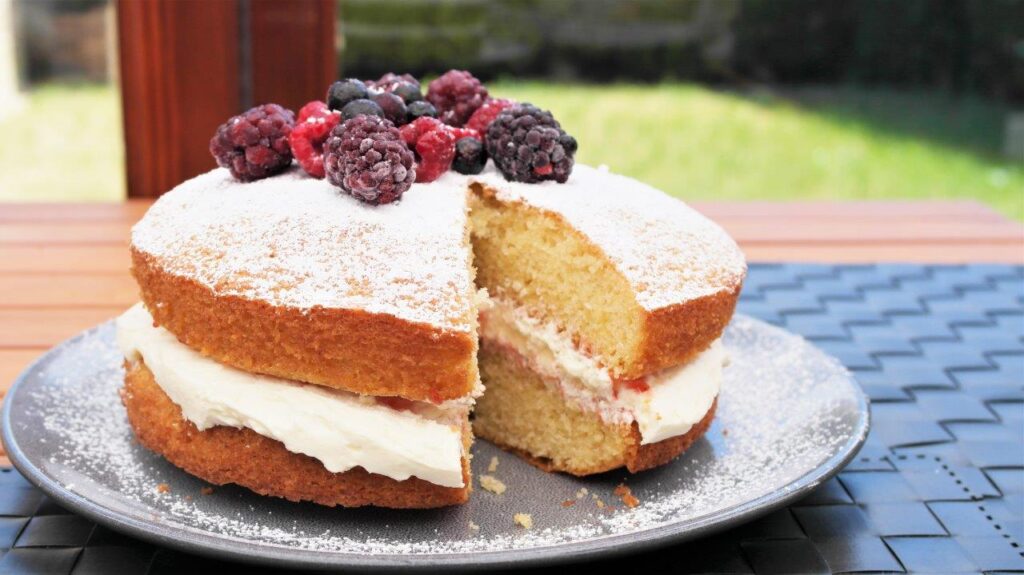 Read more about the article Viktoriya torti (Victoria sponge cake)